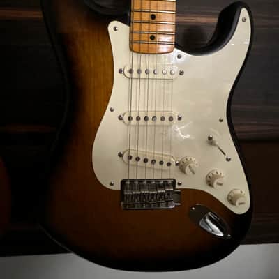 Fender Eric Johnson Signature Stratocaster 2020 - Present - 2-Color Sunburst image 2