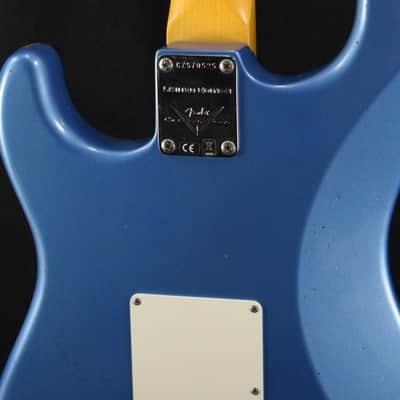 Mint Fender Ltd Edition '63 Strat - Journeyman Relic w/Closet Classic HW Aged Lake Placid Blue image 8