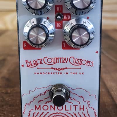 Laney Black Country Customs Monolith Distortion – W/Box image 2