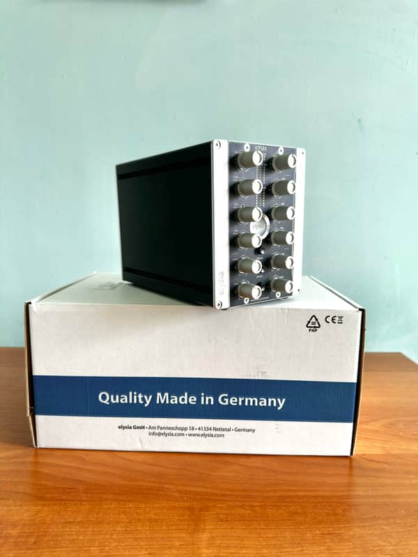 Elysia XMAX Qube Stereo Bus Comp. image 1