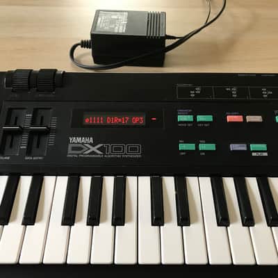 Yamaha DX100 Programmable Algorithm Synthesizer 1985 - Black image 2