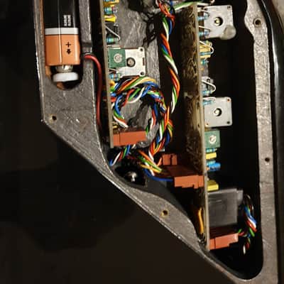 Wal MK-1 Mark 1 - 4 string 1984 Gloss Black image 8