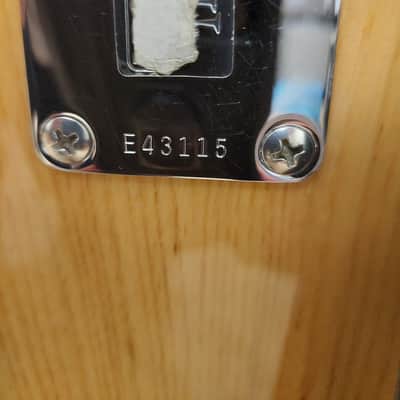 Ernie Ball Music Man 5 string bass 2012 - Natural image 3