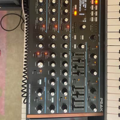 Novation Peak 8-Voice Desktop Synthesizer 2017 - Present - Black image 3