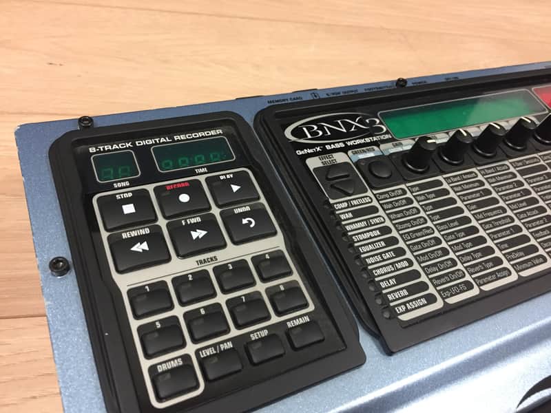 DigiTech BNX3 ベースワークステーション Digitech BNX3 GeNetX Bass Workstation Multi-Effects Pedal w/ 8