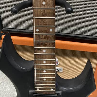 B.C. Rich Warlock cut Widow headstock image 3
