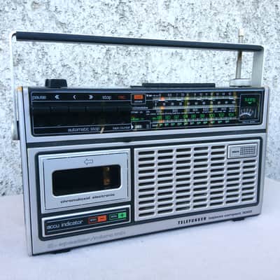 Telefunken Bajazzo Compact 3000 Boombox, Cassette Player, Portable Radio Germany 1977 Fully Working! image 1