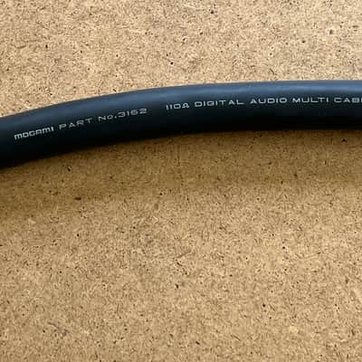 Mogami Gold AES/EBU DB-25 to 4 XLR Male/4 XLR Female Digital Audio Cable - 10' - Black image 3
