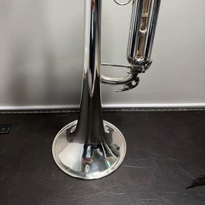 Yamaha YTR-6345S - Professional Bb Trumpet - Silver-plated w/ Case & MP image 10