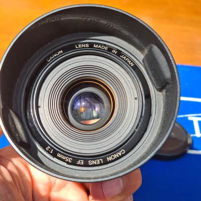 Canon EF 1:2/35mm image 17