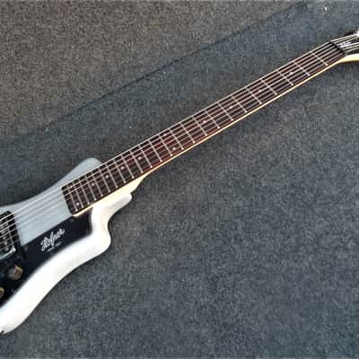 Hofner CT Series HCT-SH-SS-O Shorty Travel/Mini Electric Guitar Metallic SILVER Sparkle image 3
