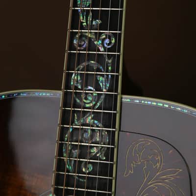 Gibson SJ-200 All Koa Custom Masterpiece Acoustic Guitar J-200 imagen 9
