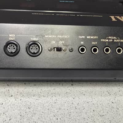 Akai AX80 Synthesizer 1980s Polyphonic Analog Synthesizer image 8