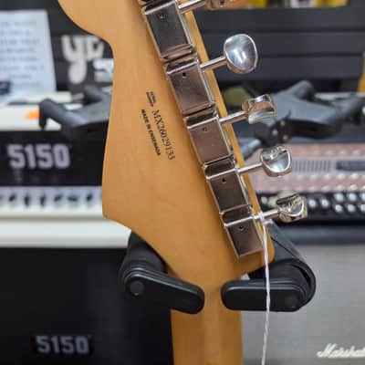 Fender Player II Stratocaster HSS (chambered mah.) Transparent Cherry Burst image 5