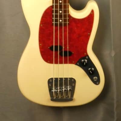 FENDER Mustang Bass MB'98-70 SD Short Scale "1st reissue" 1998 - VWhite - Japan Import image 1