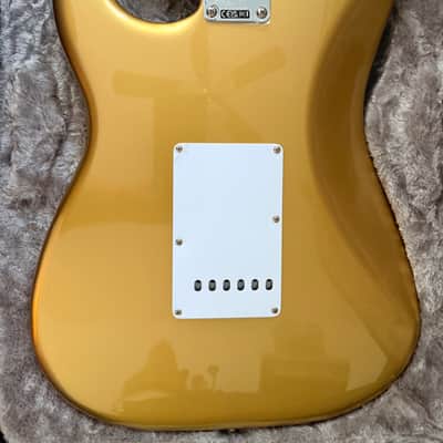 UPGRADED PICKUPS Fender Vintera III Late '50s Stratocaster - Aztec Gold - INCLUDES HARD CASE image 5