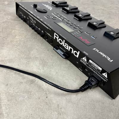 Roland VG-8 W/ GK-3 Pickup, Memory Cartridge, and Cable image 3