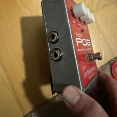 Electro-Harmonix Micro POG Polyphonic Octave Generator 2007 - Present - Red / Gray image 2