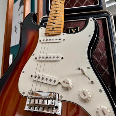 2024 Fender 70th Anniversary Player Stratocaster Two Tone Sunburst image 13