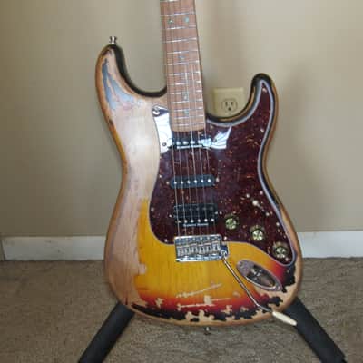 Custom Strat 2024 - Three tone suburst relic image 1