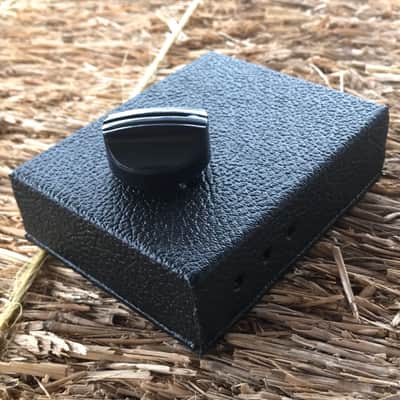 Stami's Customs - Black Bird 16 Ohm 65 Watt Speaker Attenuator for Tube Amp in Black Tolex image 2
