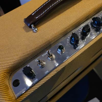 Used Victoria 35210 T Tweed Classic 2x10 Electric Guitar Amplifier image 5