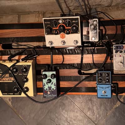 Beetronics Royal Jelly Overdrive / Fuzz 2018 - Present - Various image 2