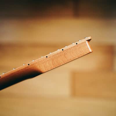 Stratocaster Neck – Roasted Maple | 22 Stainless Steel Frets | Nitro Satin Finish | Bone Nut image 8