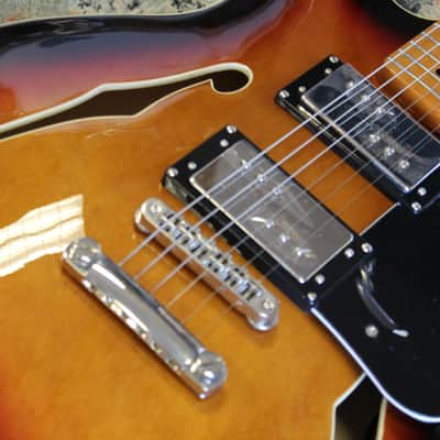 Squier Classic Vibe Starcaster Sunburst image 4