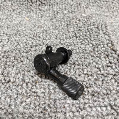 Hipshot Lefty Grip-Lock Tuning Machine Set Black with Knurled Knobs image 3