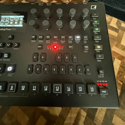 Elektron Analog Four MKII 4-Voice Tabletop Analog Synthesizer 2020 - Present - Black image 7