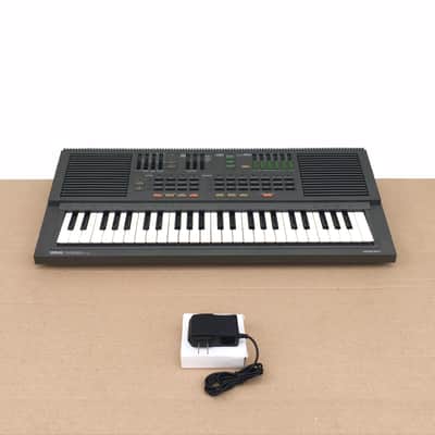 Yamaha PSS-460 FM Synthesizer Keyboard (SEGA, YM3812, 470)