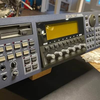 Yamaha EX5R Realtime Control Synthesizer 1998 - Blue