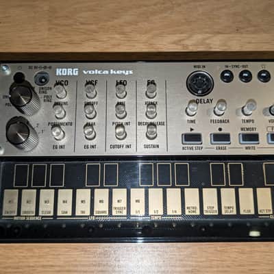 Korg Volca Keys Analog Loop Synthesizer 2013 - Present - Gold/Black
