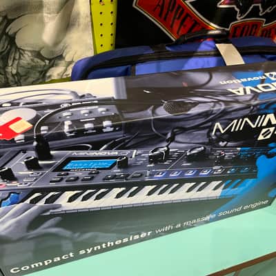Novation MiniNova 37-Key 18-Voice Synthesizer - With Gig Bag
