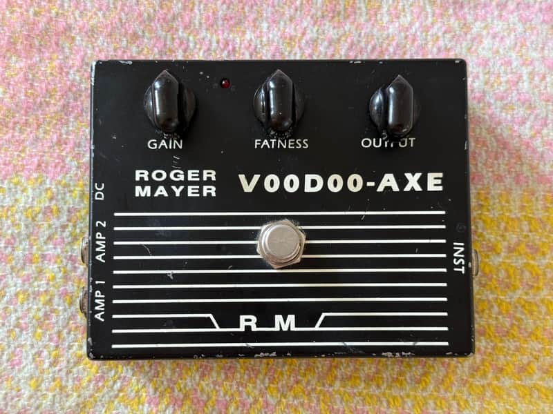 Roger Mayer Voodoo Axe Fuzz Pedal active splitter 90s image 1