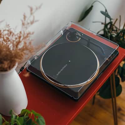 Audio-Technica Fully Automatic Belt-Drive Turntable, Black/Bronze + Studio Monitors, Pair image 9