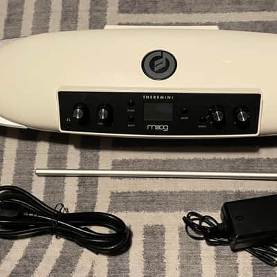 Moog Theremini Theremin 2018 - Present - White image 3