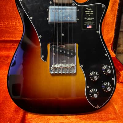 Fender American Vintage II 1977 Tele Custom RW 3-Tone Sunburst w/case image 2