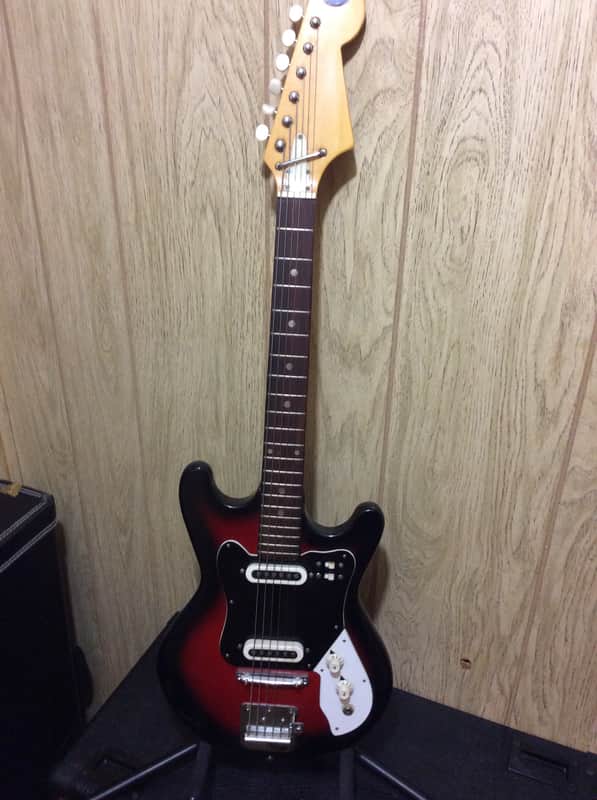 Kingston Double  Cutaway  60’s  red  /. black image 1