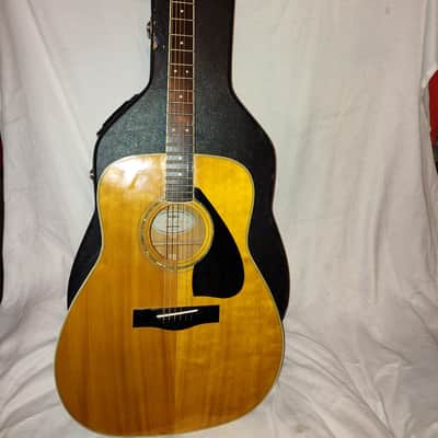 Yamaha FG-430 with Hard Case + fresh set up image 11