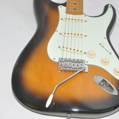 FENDER JAPAN STRATOCASTER #P005395 Electric Guitar Ref. No 7277 image 3