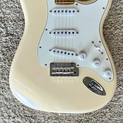 Mint Fender FSR Player II Stratocaster Olympic White, Roasted Neck, CS Fat 50 Pickups image 3