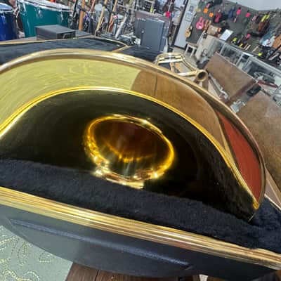 Bach TB300 Trombone.(Hard Case)(Mouthpiece). image 5