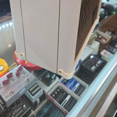 Vox VBM1 2003-2005 - White Tolex image 4