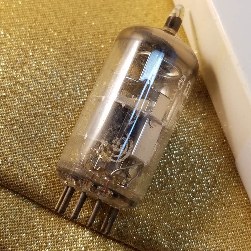 Amperex Matched Pair (2) 6DJ8 tNOS AT1000 TESTED Vacuum Tubes Heerlen Small Halo Getter rare Treble Clef Bugle Boy T4TCbb ECC88 dual triode 1960-1966 image 1