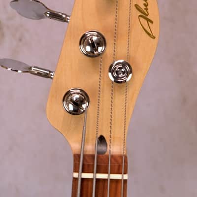 Luthier made '55 Precision bass 2010 Natural Satin contour body image 3