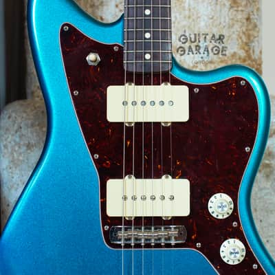 Fender USA American Professional Jazzmaster Blue Sparkle Metallic offset guitar - AVRI neck - p90 image 10