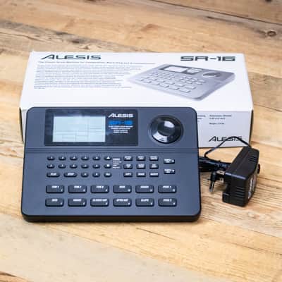 Alesis SR-16 Drum Machine with Power Supply SR16 MIDI Rhythm Beat U284483 image 2