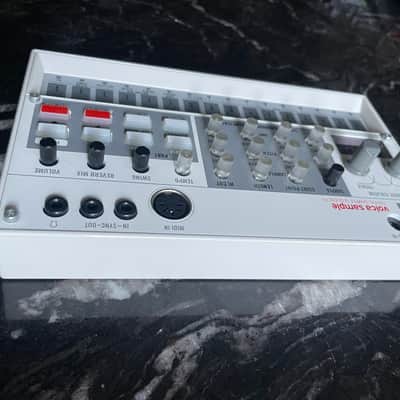 Korg Volca Sample Drum Sequencer in Box with Instructions image 6